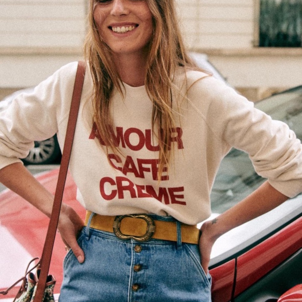 AMOUR CAFÉ CRÈME SWEATSHIRT